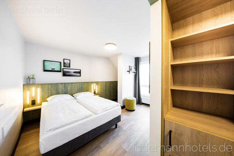 Bedroom 4, Fjord Hotel Berlin, Berlin