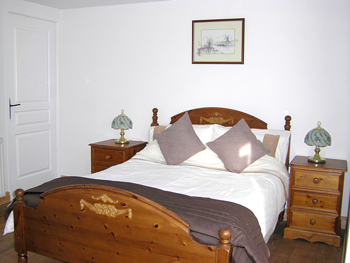 Bedroom 2, La Cloue B&B, Mayenne