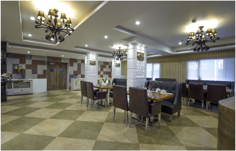 Food & Drinks 4, The Pgs Vedanta Cochin, Ernakulam