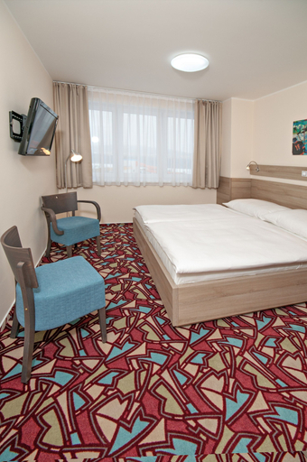 Bedroom 4, Hotel Arena, Chomutov