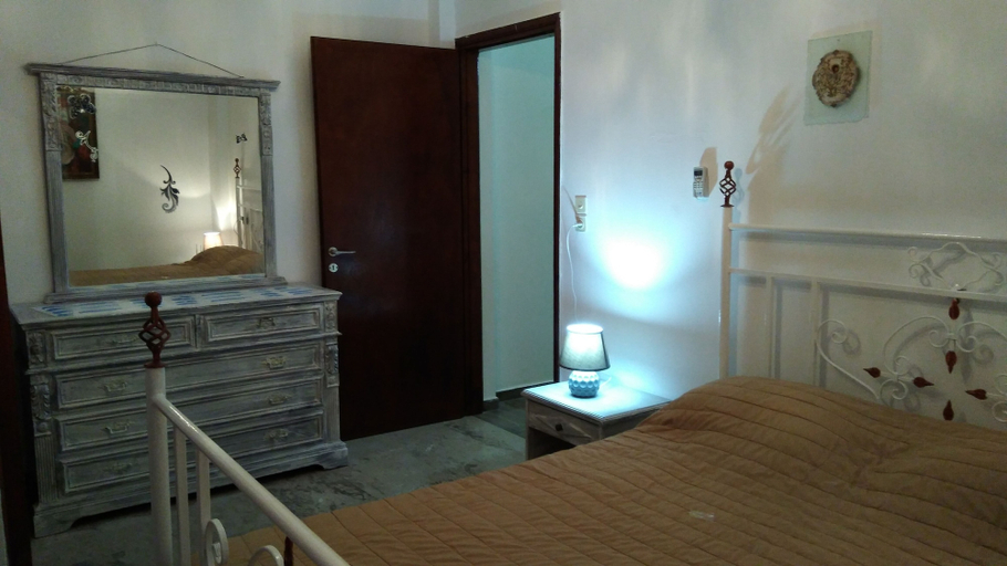 Bedroom 3, Ermoupoli Comfortable Home, South Aegean