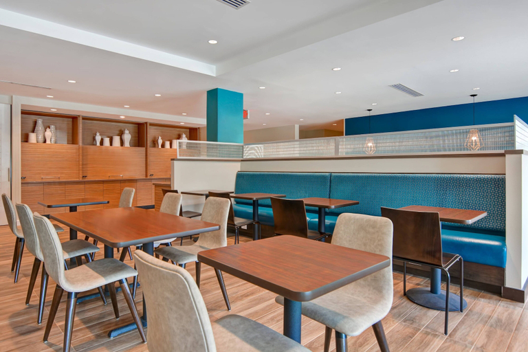 Food & Drinks 5, TownePlace Suites by Marriott Panama City Beach Pier Park, Bay