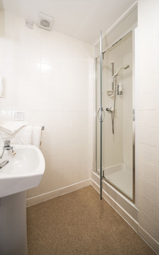 Bathroom 4, Craigvrack Hotel & Restaurant, Perthshire and Kinross