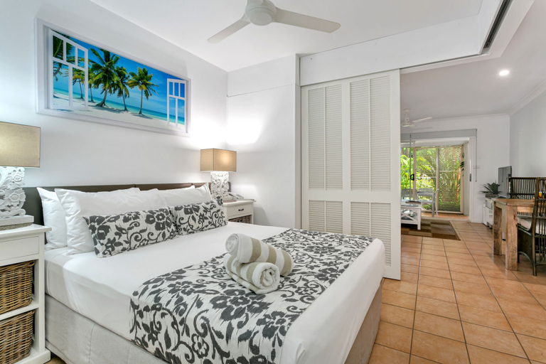 Bedroom 3, Port Douglas Apartments - Adults Only Oasis, Douglas