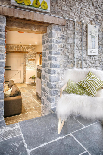 Exterior & Views 2, The Coach House at Gileston Manor, Vale of Glamorgan
