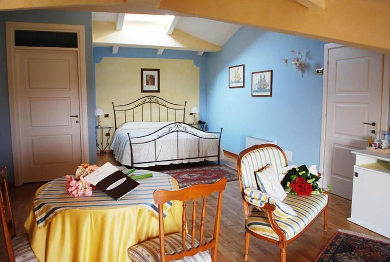 Bedroom 4, Villa Bongiovanni, Verona