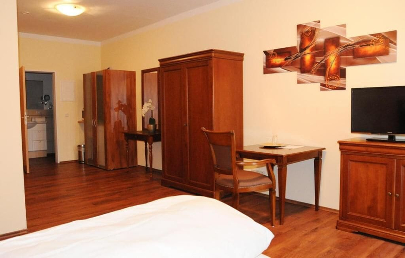 Bedroom 5, Apart Hotel Scheuer, Rhein-Erft-Kreis
