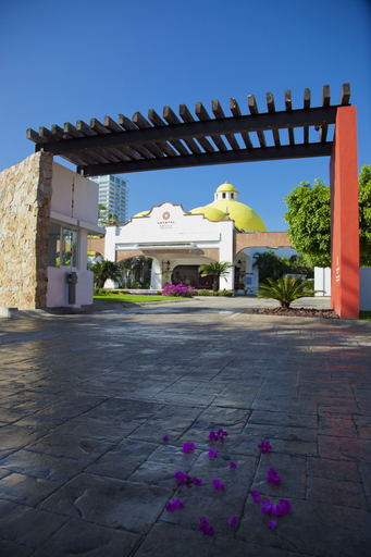 Exterior & Views 2, Krystal Vallarta, Puerto Vallarta