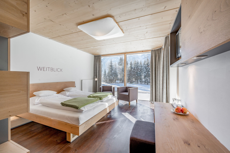 Bedroom 3, Hotel Fischer am See, Reutte