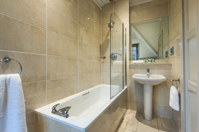 Bathroom 3, Piersland House, South Ayrshire