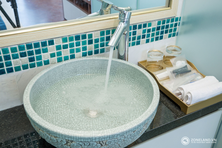 Bathroom 4, Zoneland Apartments Cani Beach Villa, Da Nang
