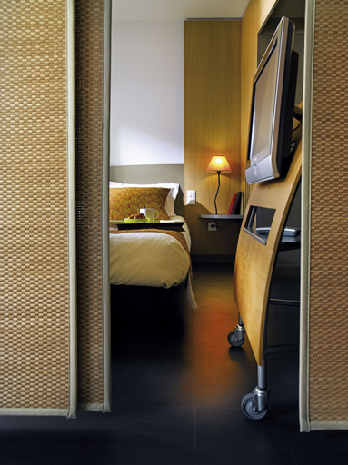 Bedroom 3, Aparthotel Adagio Nantes Centre, Loire-Atlantique