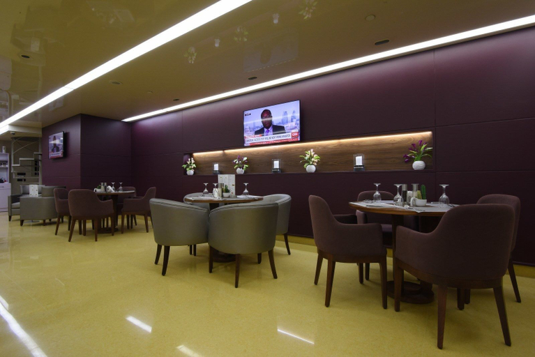 Food & Drinks 5, Ramada by Wyndham Downtown Beirut, Beirut
