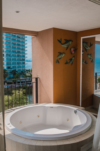 Bathroom 4, Grand Venetian Condominium, Puerto Vallarta