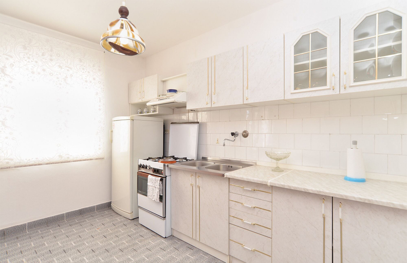 Others 5, Apartment 608, Medulin