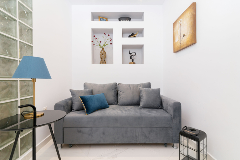 Others 4, Apartment Lyto, Attica