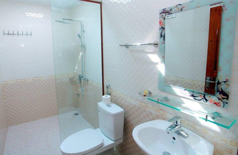 Bathroom 4, Ninh Binh Mountain View Homestay, Gia Viễn