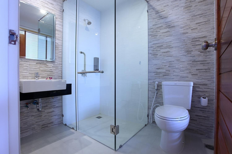 Bathroom 4, Clear House Resort, Phuket Island