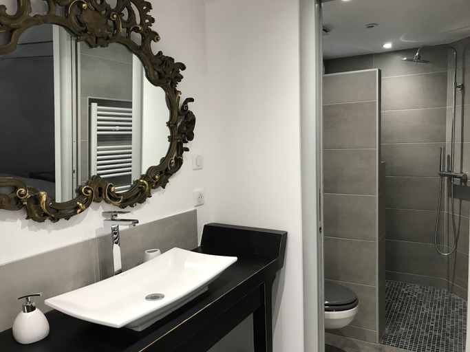 Bathroom 3, Villa le Nid, Alpes-Maritimes