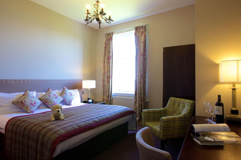 Bedroom 3, Stonefield Castle Hotel, Argyll and Bute