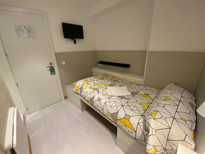 Bedroom 3, Far Home Gran Vía - Hostel, Madrid