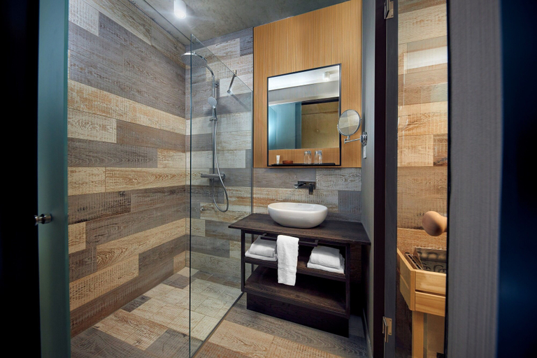Bathroom 5, Inntel Hotels Amsterdam Landmark, Amsterdam