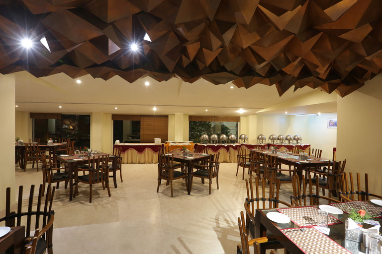 Food & Drinks 4, Hotel Trinity Isle, Bangalore