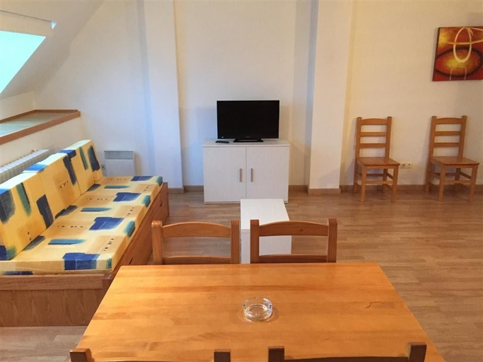 Others 5, Apartamentos Borruscall
