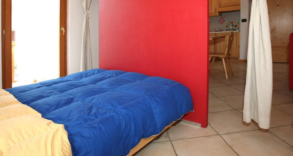 Room 2, Casa Brostolade, Belluno