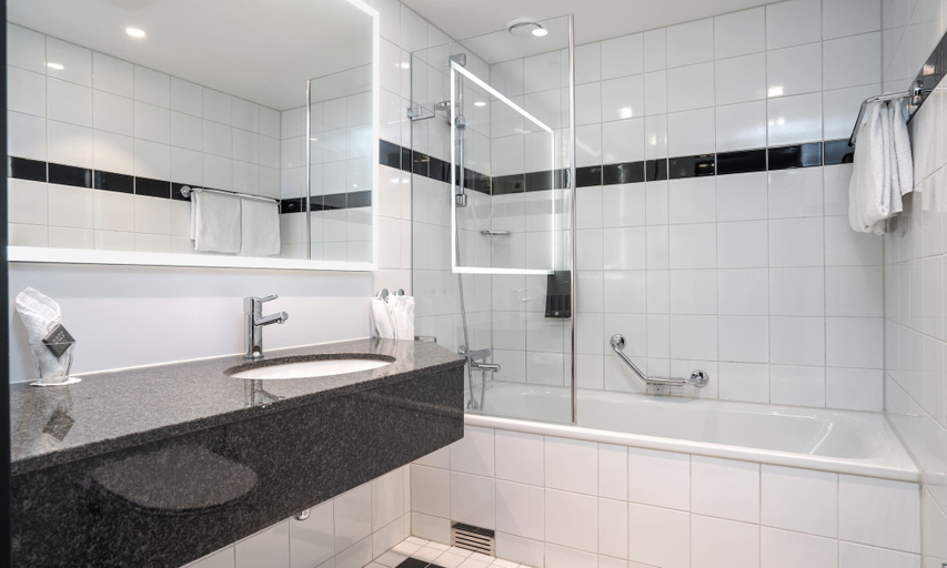 Bathroom 4, Thon Hotel Ski, Ski