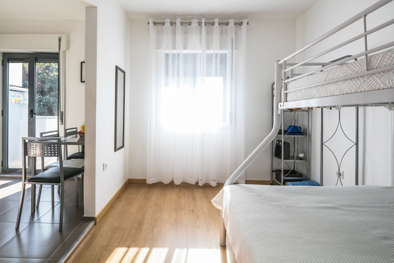 Bedroom 2, Apartamento A Francos Balcony, Porto