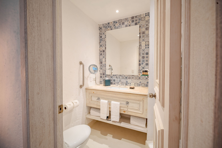 Bathroom 5, Mar del Cabo By Velas Resorts, La Paz