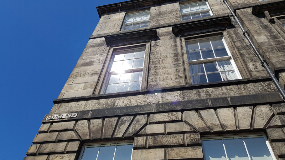 Exterior & Views 2, Classy Historic Edinburgh Apartment, Edinburgh
