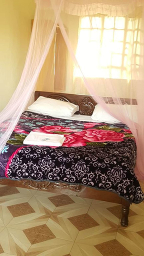 Bedroom 3, Sultan Hamud Pyramids Resort, Kilome
