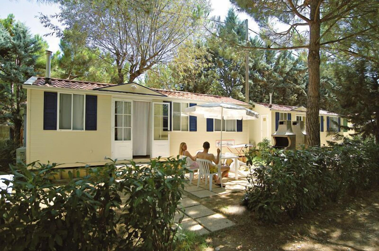 Exterior & Views 2, Camping & Village Polvese, Perugia