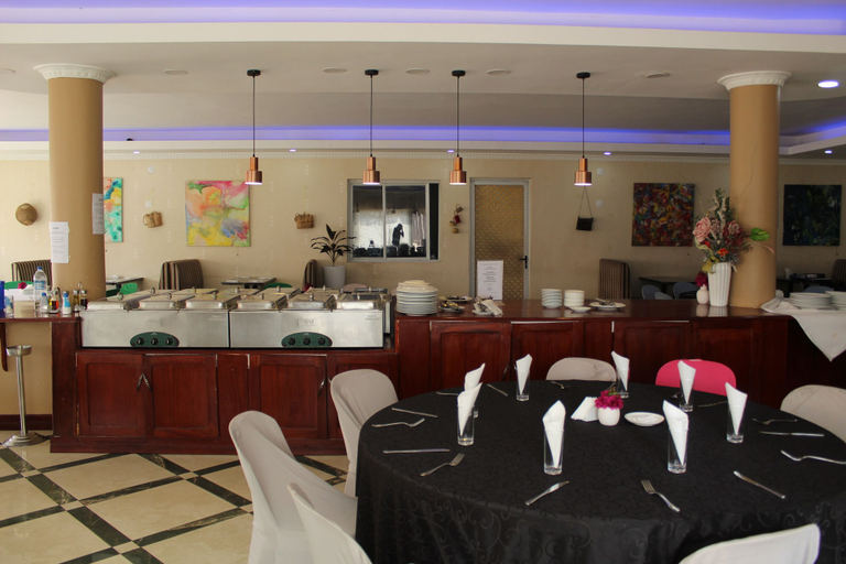 Food & Drinks 4, The Matola Hotel, Maputo