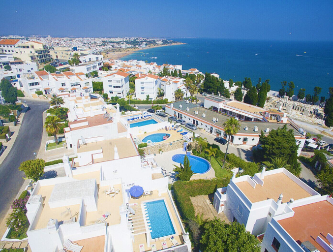 Exterior & Views 2, Villa Martinique, Albufeira