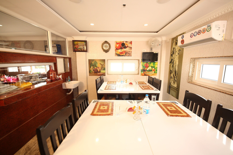 Food & Drinks, Le Emmaus Residency, Kancheepuram