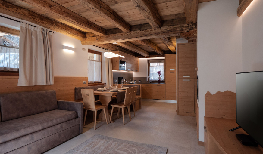 Living area 4, Stella Alpina Suite, Belluno