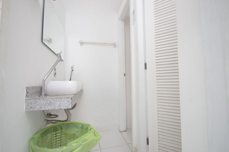 Bathroom 4, LineRio Praia de Copacabana 372, Rio de Janeiro