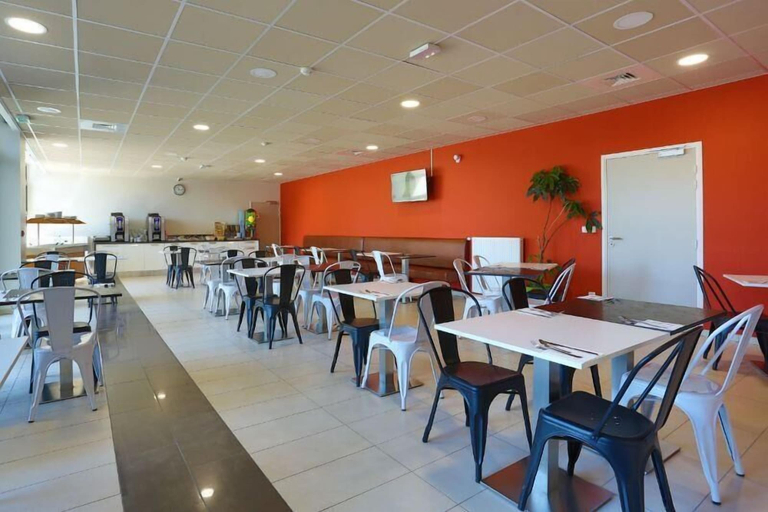 Food & Drinks 4, Westlodge Dardilly Lyon Nord, Rhône
