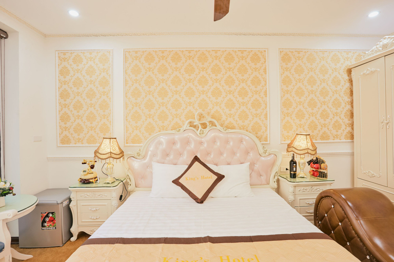 Others 5, King's Hotel, Từ Liêm