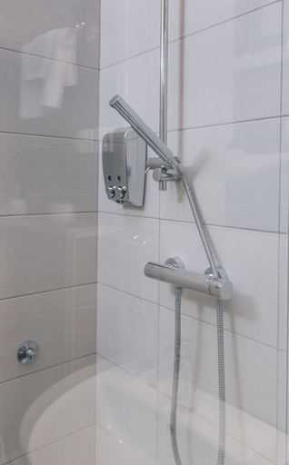 Bathroom 4, CitiHotel Veliki, Novi Sad