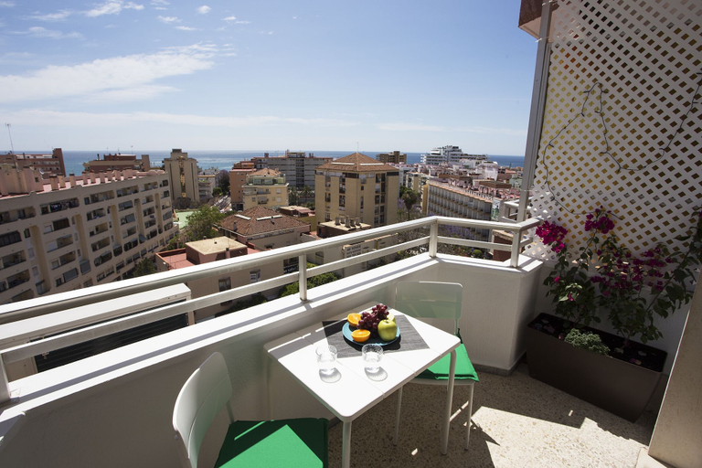 Others 5, Lovely Quiet & Center Sea Views, Málaga