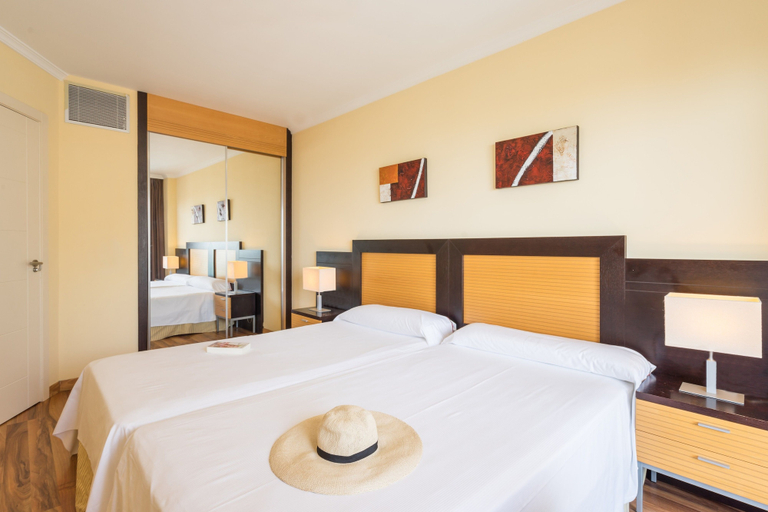Bedroom 4, Pierre & Vacances Benalmadena Principe, Málaga