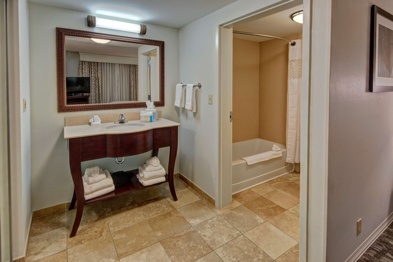 Bathroom 4, Hampton Inn & Suites Stuart-North, Martin