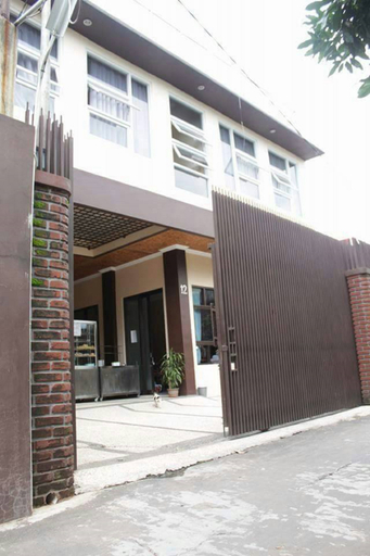 Exterior & Views, G10 Guest House, Bandung