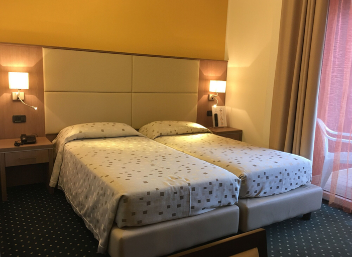 Bedroom 4, Hotel Villa Rosa, Trento