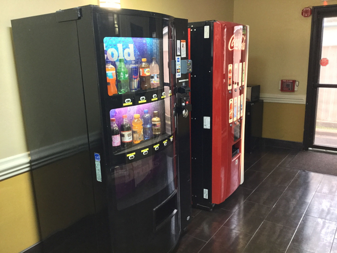 Food & Drinks 5, Studio 6 Suites – Pasadena, TX, Houston
