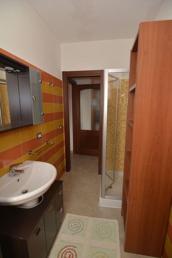 Bathroom 3, Casa Murena, Sassari